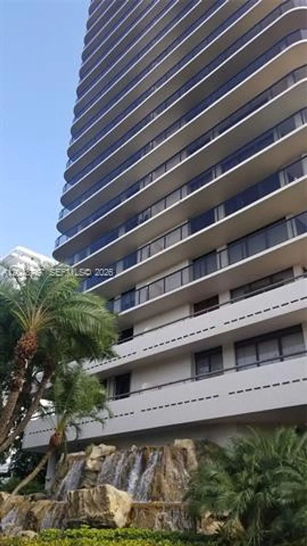 19667 Turnberry Way cu-12B, Aventura, FL 33180 — Photo 2