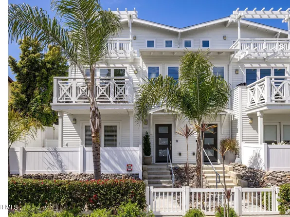 3353 Lincoln St, Carlsbad, CA 92008