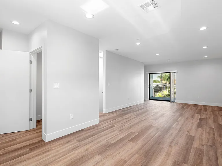 14802 Vanowen Property LLC — Photo 6