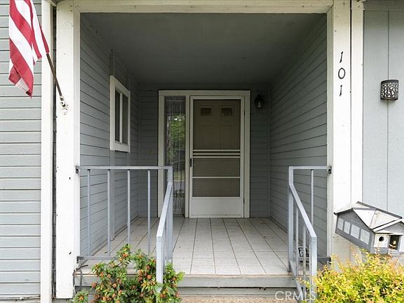 3rd image of 2050 Springfield Dr APT 101