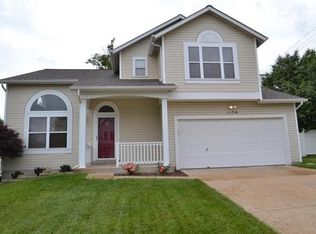 1156 Fenton Park Dr, Fenton, MO 63026