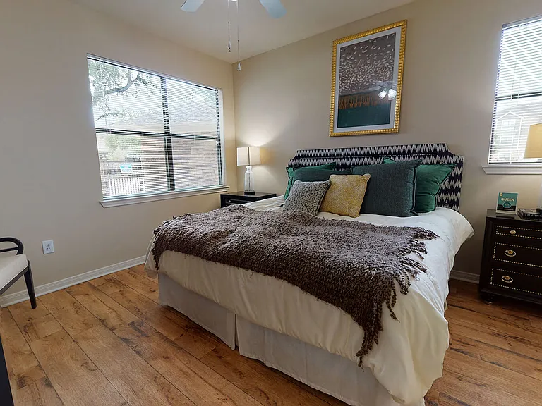 Lakeland Estates Apartment Homes — Photo 7