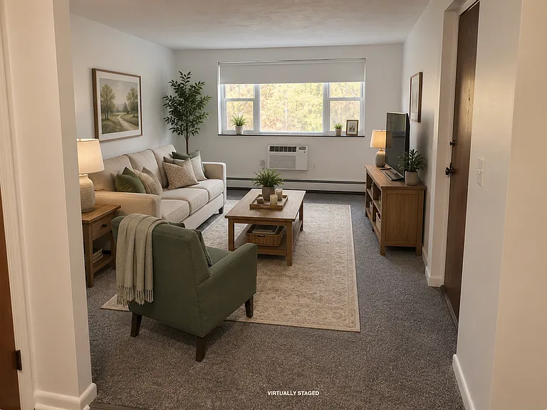 Lexington St Apartments — Photo 3