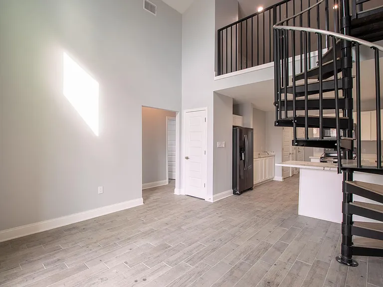 225 Winter Garden Dr #B4 — Photo 11