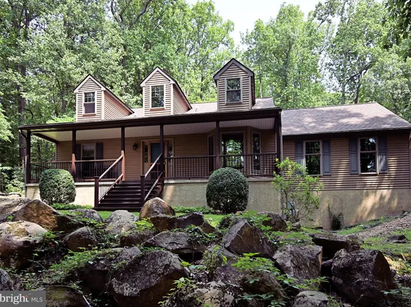 2415 Schaffer Rd, Pottstown, PA 19464