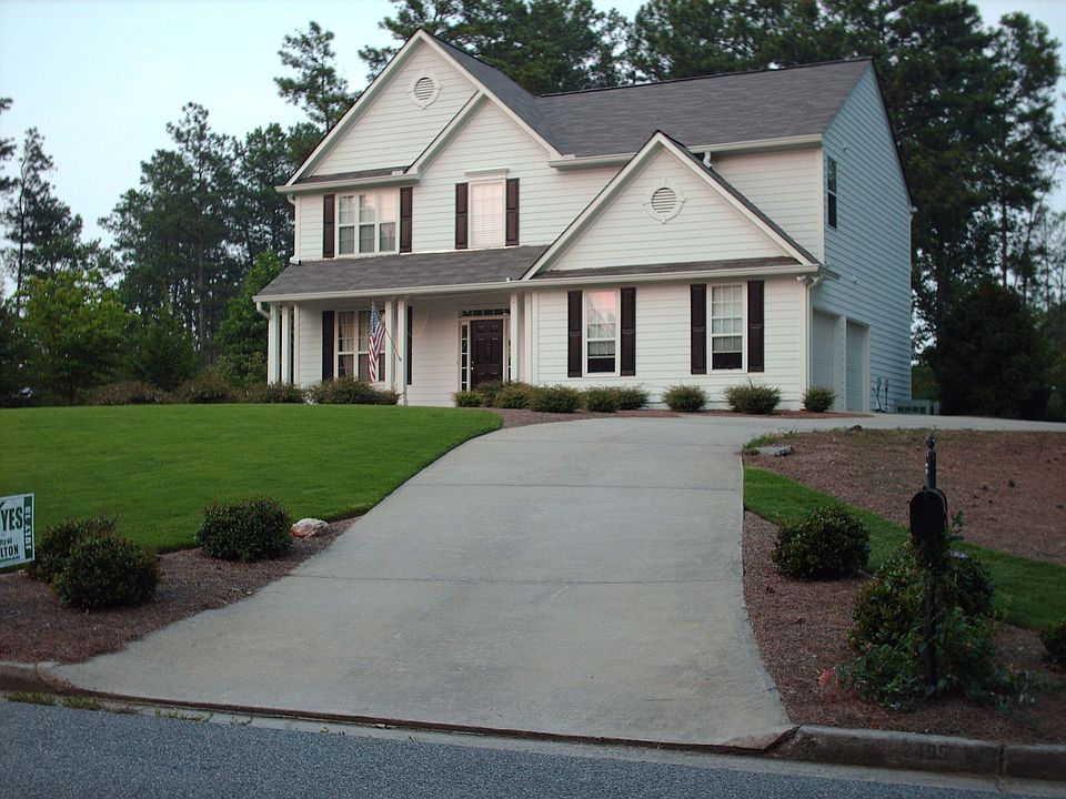 2nd image of 2495 Northwood Dr