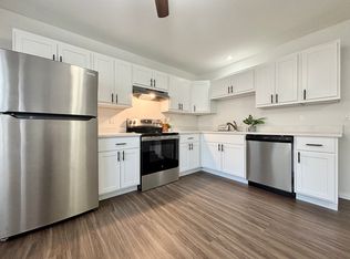 541 Schiller St APT 26, Sun Prairie, WI 53590