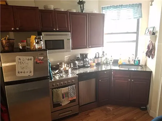 Rented by Platinum Properties | media 31