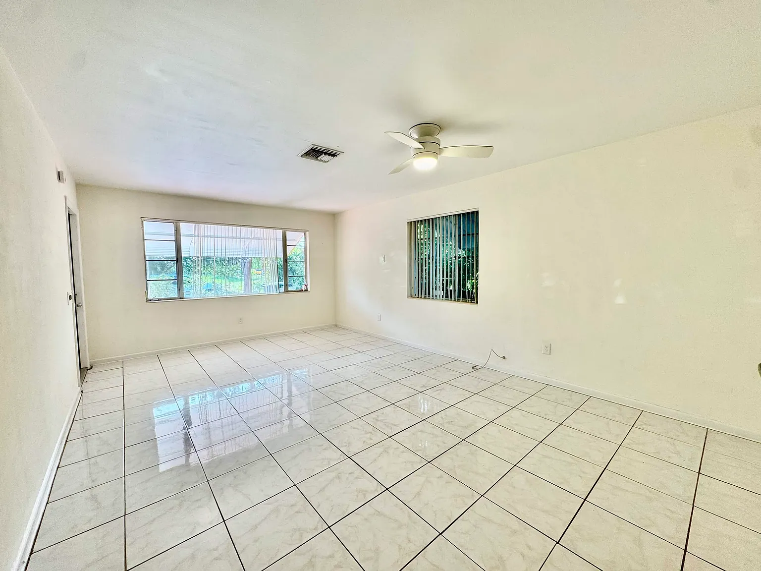 1 bed, 724 sqft, $1,950 — Photo 3