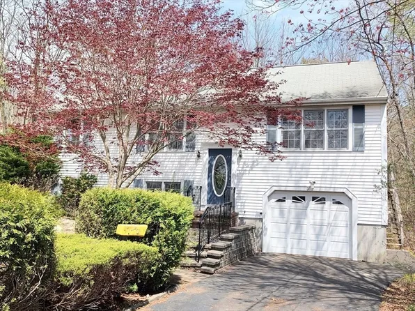 60 Crescent St, East Bridgewater, MA 02333