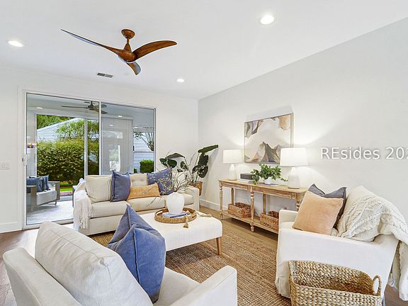 5th image of 18 Pendarvis Way