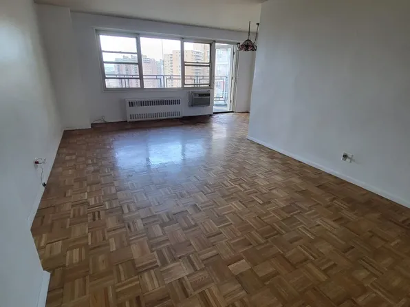 2930 West 5th Street image 3 of 22