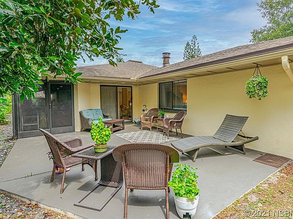 4th image of 262 Canterbury Cir