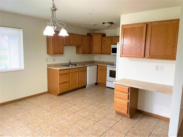 800 Angel Ct APT 207