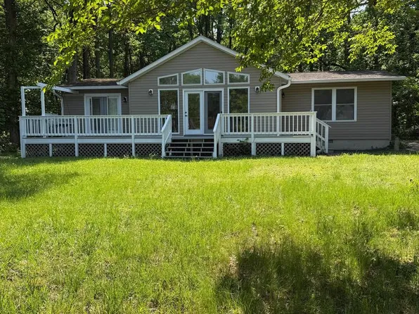 708 Monument Dr, Montross, VA 22520