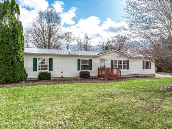 388 E 1st St, Ovid, MI 48866