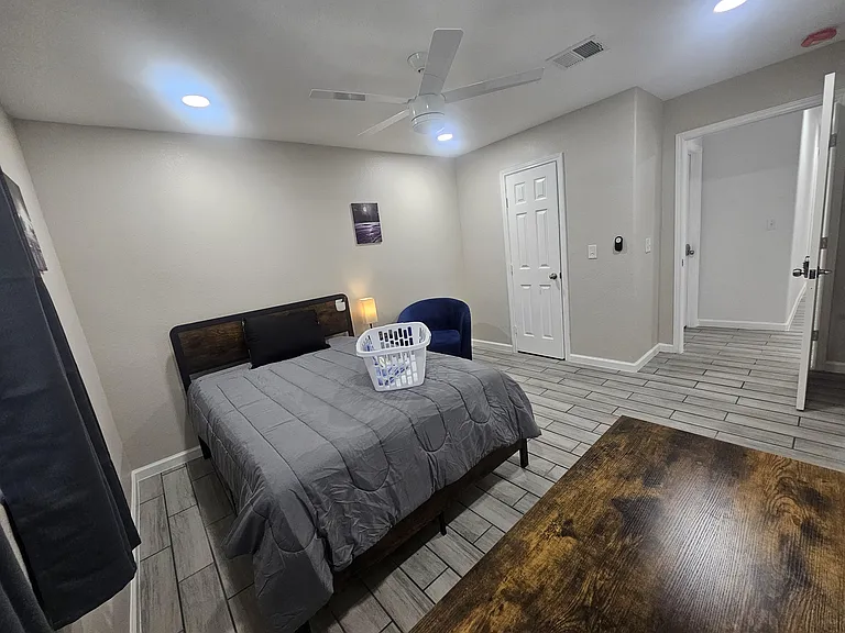 Very Spacious Room