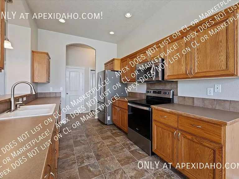 1899 W Apgar Creek Dr — Photo 12