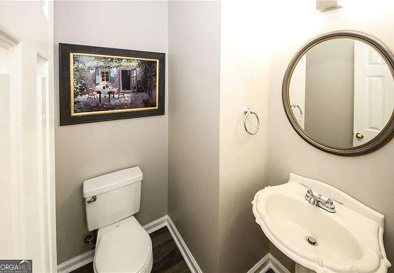 121 Stoneforest Dr — Photo 5