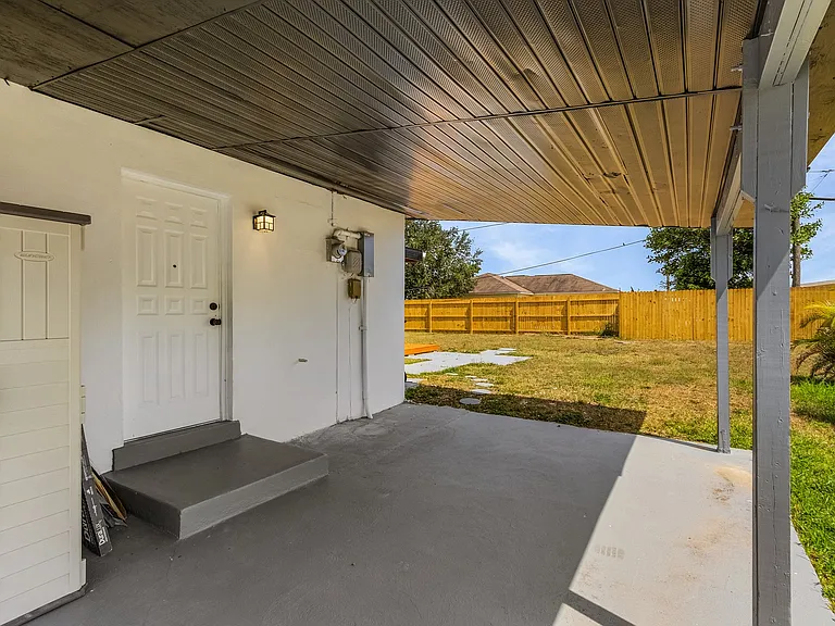 22163 Hernando Ave — Photo 8
