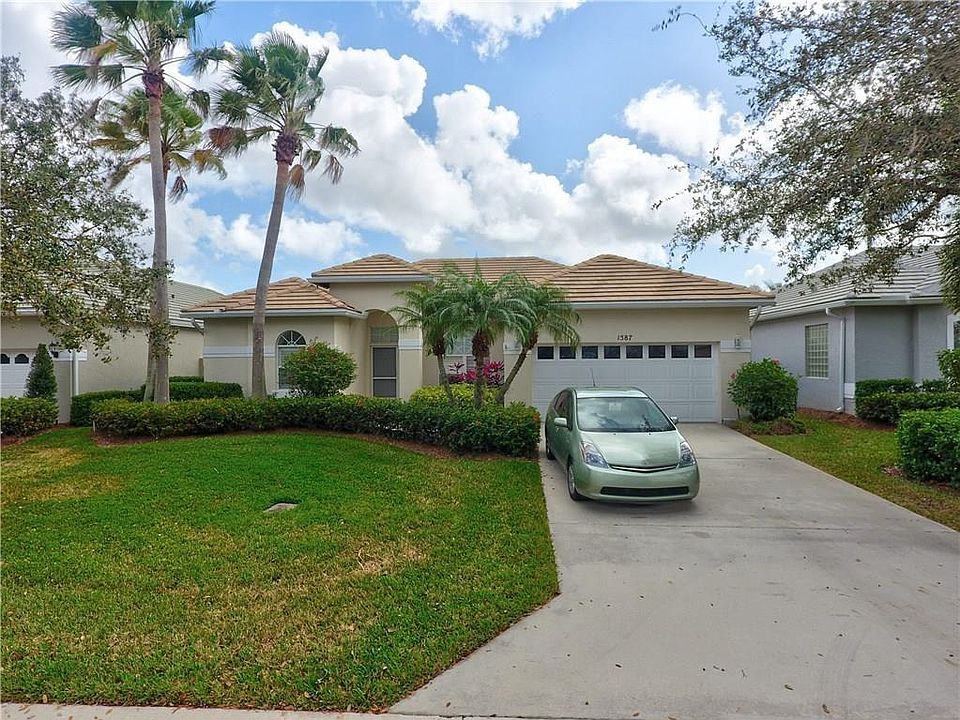 1st image of 1587 SW Monarch Club Dr