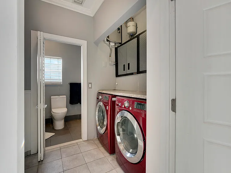 1827 Len Dr — Photo 15