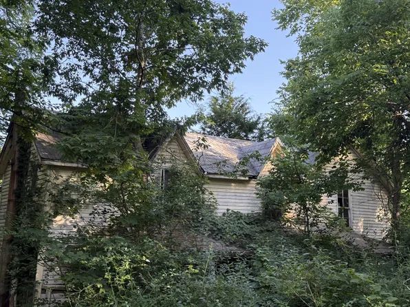 1701 Errel Dowlen Rd, Pleasant View, TN 37146