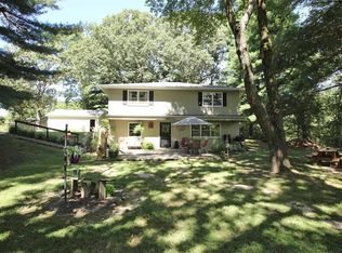 8565 Possum Hill Rd, Worden, IL 62097