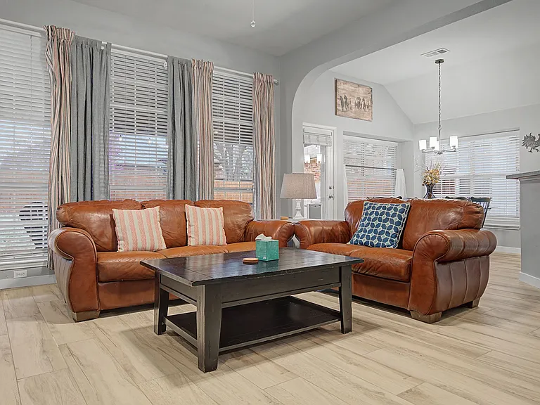 2409 Mallard Dr — Photo 11