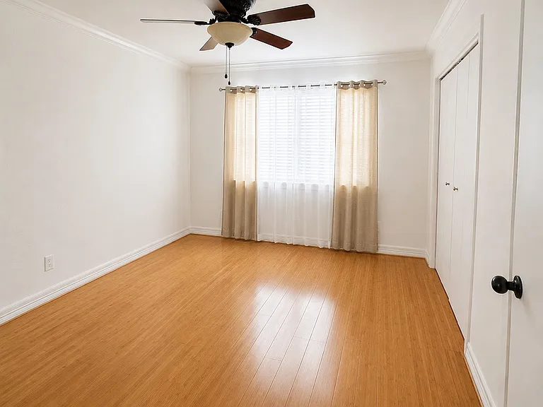 1829 Augusta Dr #8 — Photo 7