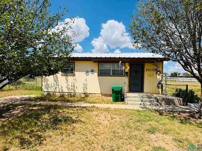 2010 E Bond St, Hobbs, NM, 88240