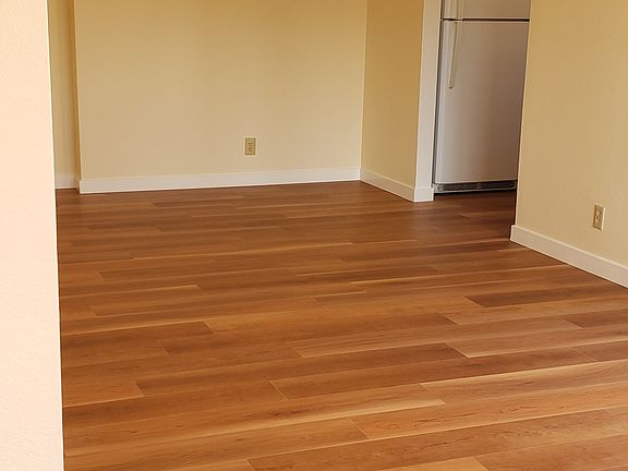 4th image of 5666 Carpinteria Ave #A