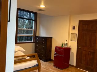 1818 Fircrest Dr #3, Eugene, OR 97403