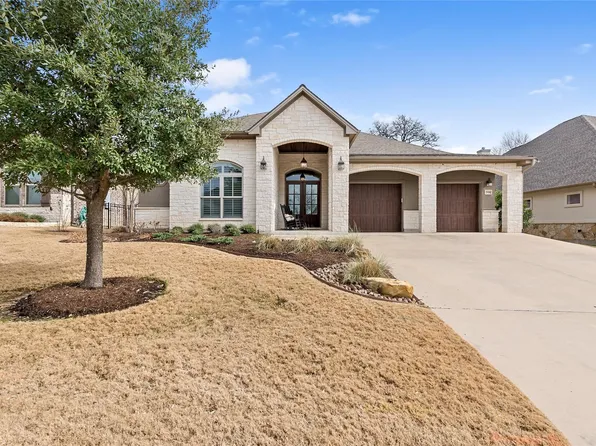 2916 Boxelder Dr, Bryan, TX 77807