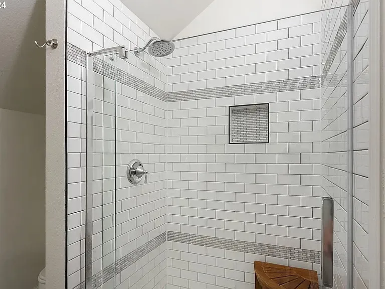125 W 37th St — Photo 11