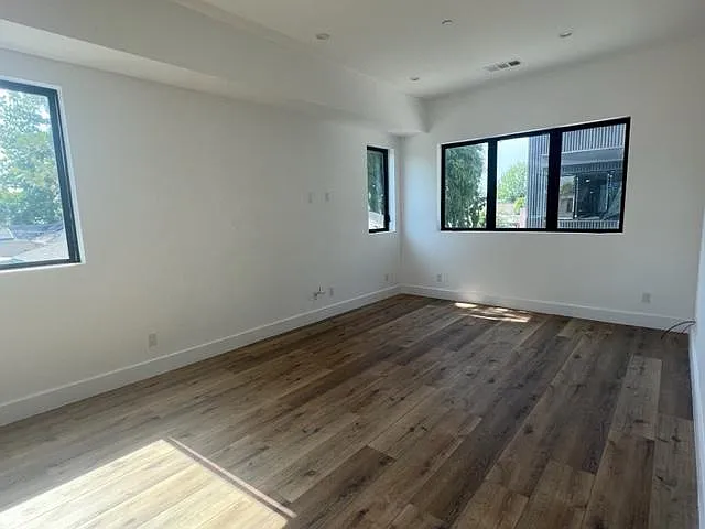 10812 Peach Grove St — Photo 11