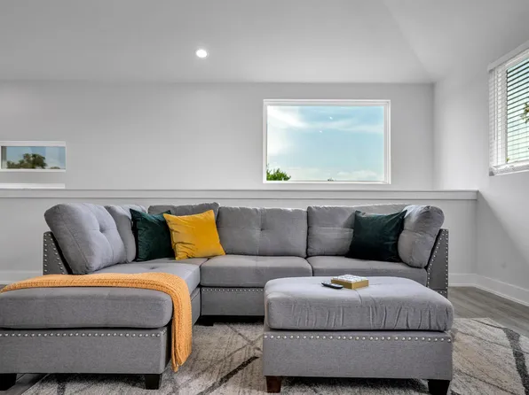 (undisclosed Address), Austin, TX 78723