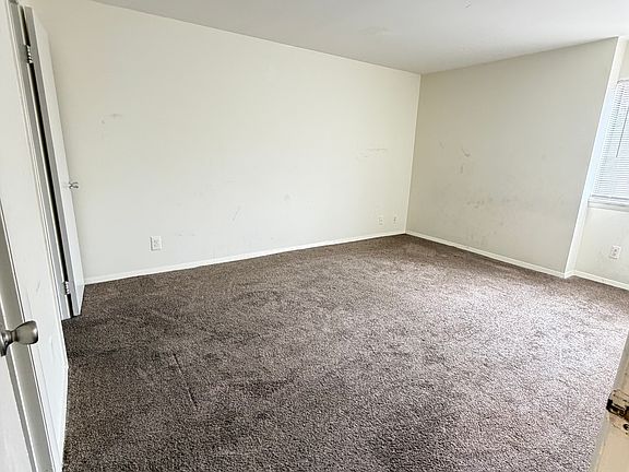 4th image of 18904 Mills Choice Rd APT 4