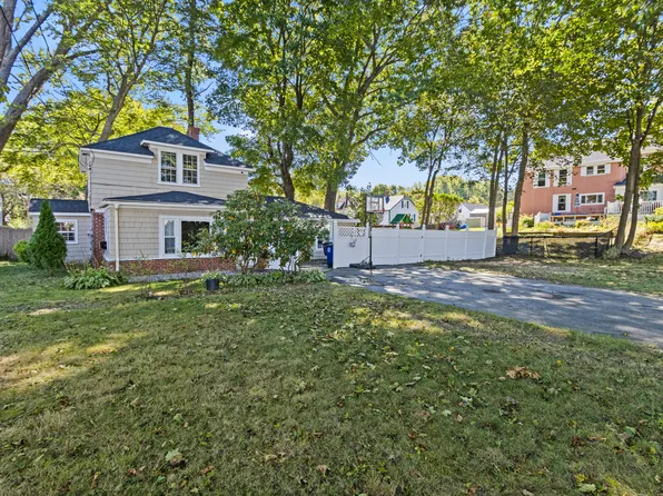 108 Mechanic Street, Westbrook, ME 04092