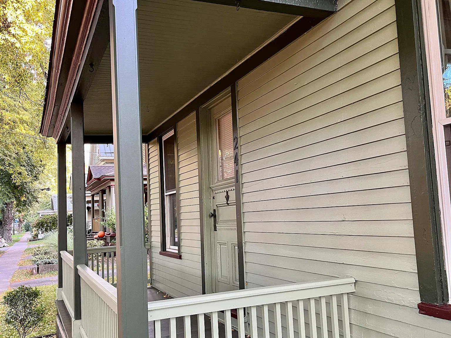 2 bed, 825 sqft, $1,500 — Photo 2