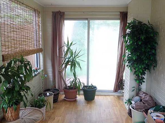 5th image of 207 Carmella Dr
