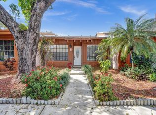 7464 NW 33rd St, Lauderhill, FL 33319