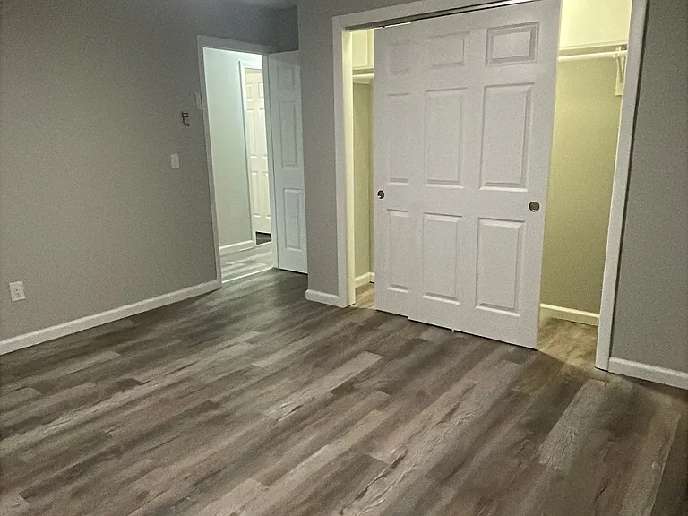 32 Shagbark Rd #D — Photo 5