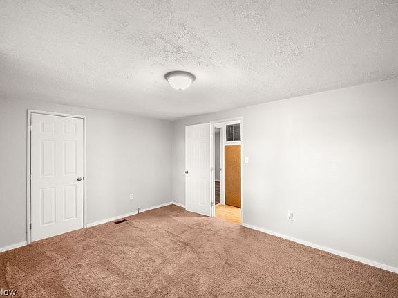 18th image of 58 Rock Ridge Rd