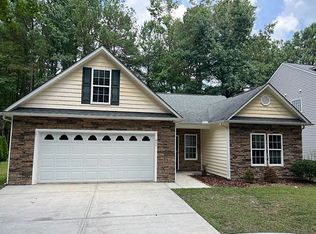444 Moss Pink Dr, Vass, NC 28394