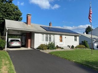 18 Brookline St, Worcester, MA 01603