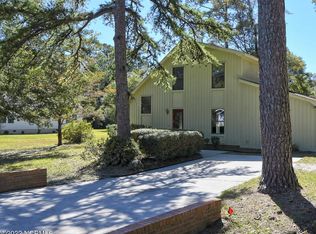 1177 Riverview Dr, Calabash, NC 28467