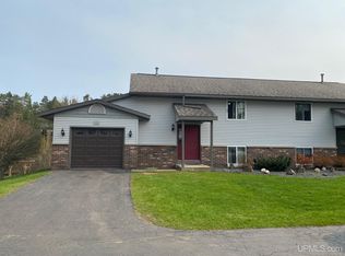 205 Sandstone Dr, Marquette, MI 49855