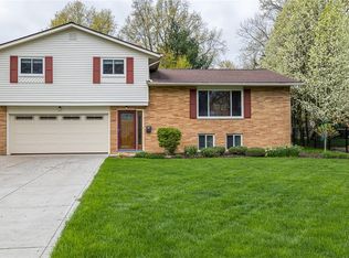 27925 Rexford Rd, Bay Village, OH 44140