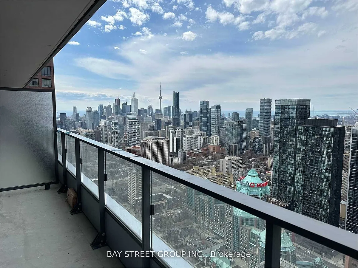 Building Photo - 395 Bloor St E #4804